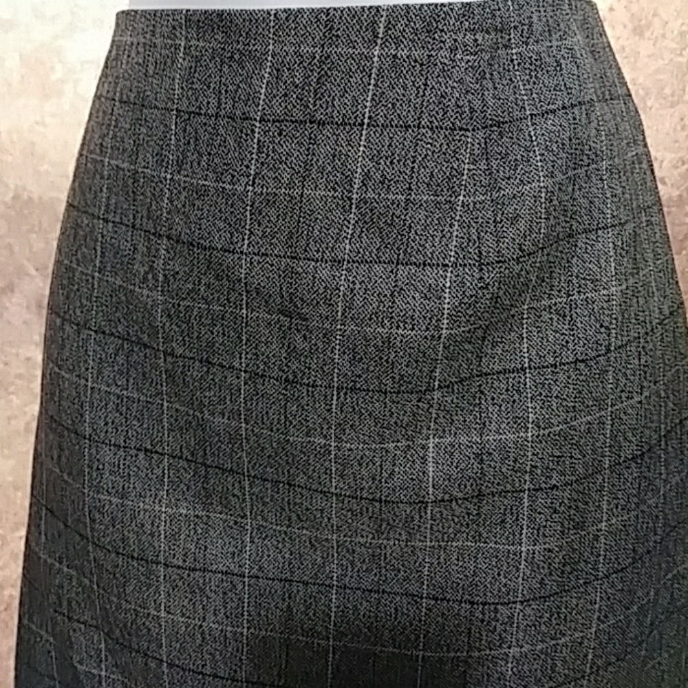 ALIA - Picture 2 of 3